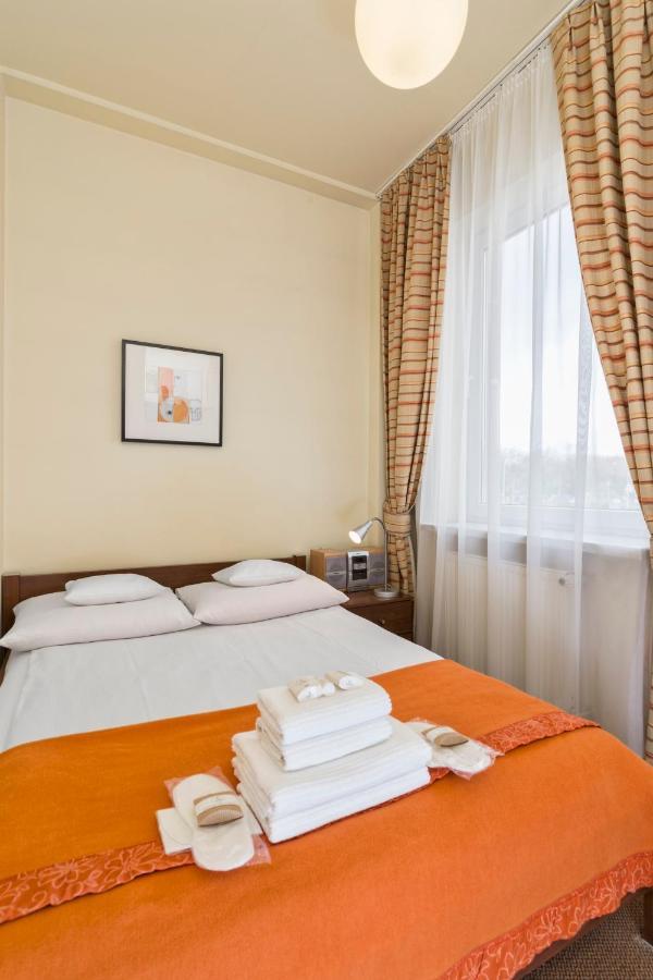 Hotel Colibra Warsaw Luaran gambar