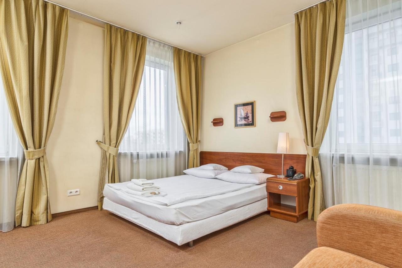 Hotel Colibra Warsaw Luaran gambar