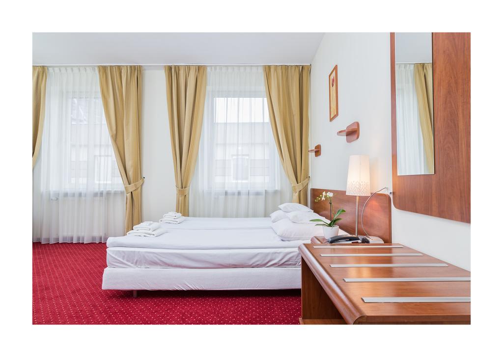 Hotel Colibra Warsaw Bilik gambar