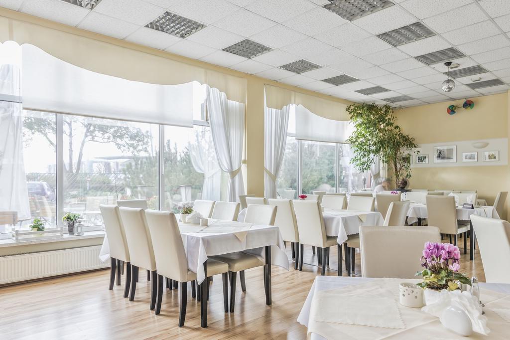 Hotel Colibra Warsaw Luaran gambar