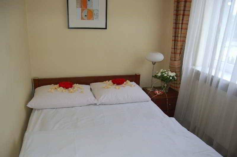 Hotel Colibra Warsaw Luaran gambar