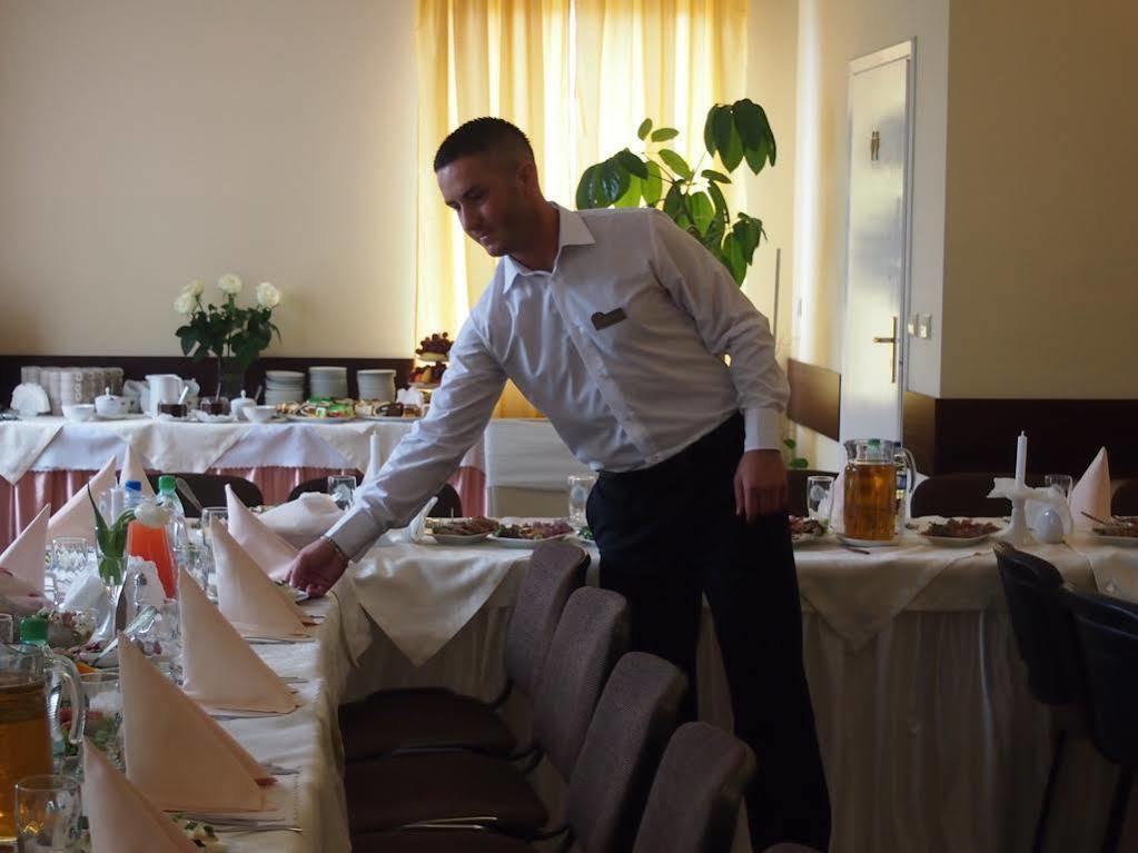 Hotel Colibra Warsaw Luaran gambar